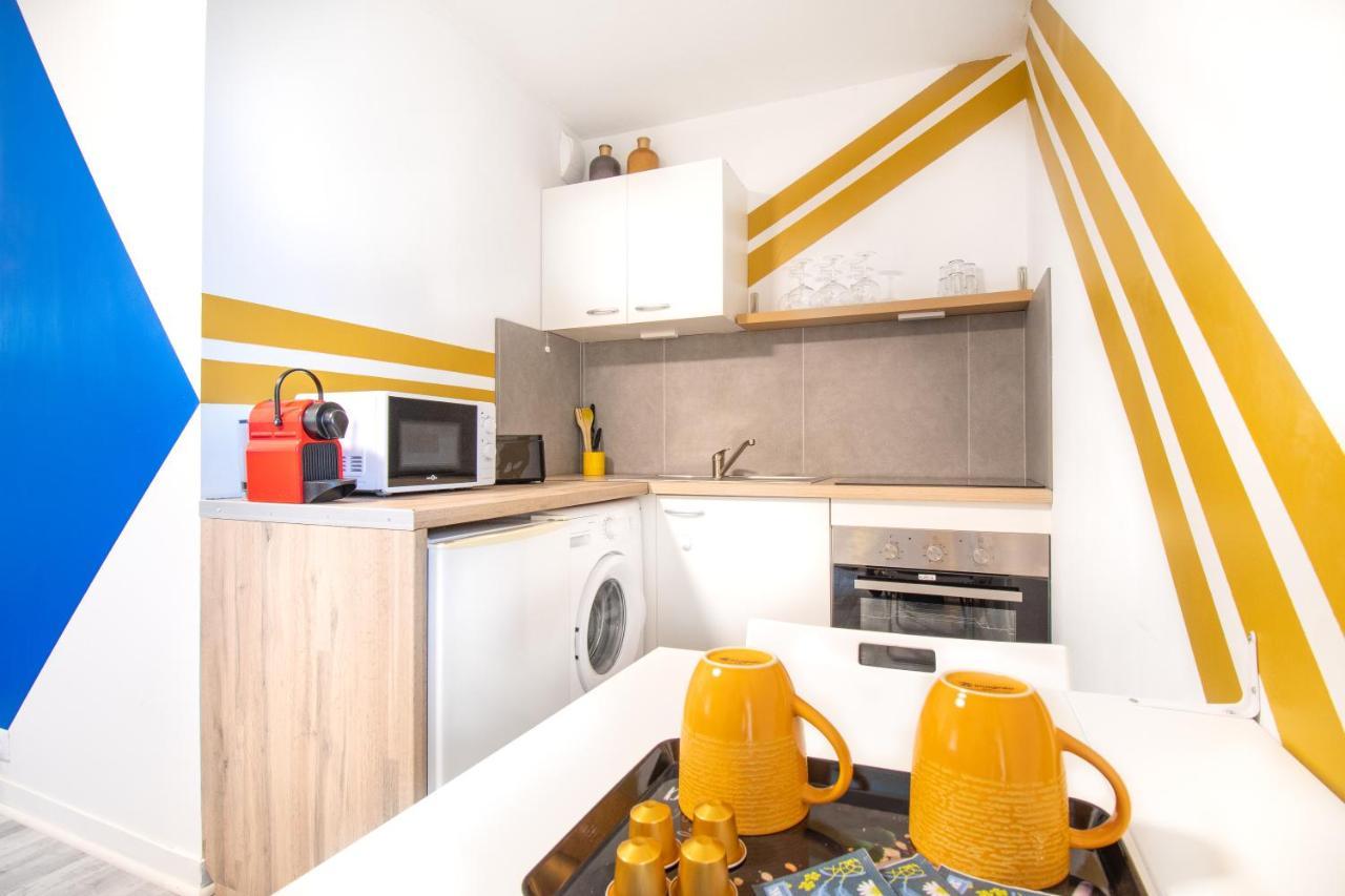 Charmant T2 Sur Ile De Nantes Avec Parking Et Balcon Luaran gambar